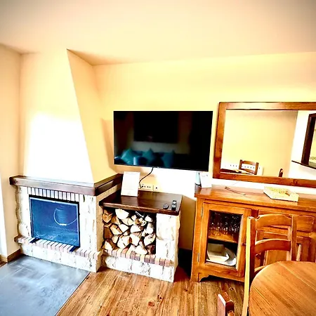 Residencia Pista Llarga Apartment *