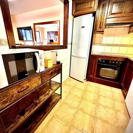 Residencia Pista Llarga Apartment